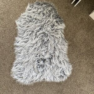 Luxurious Gray Faux Fur Rug
